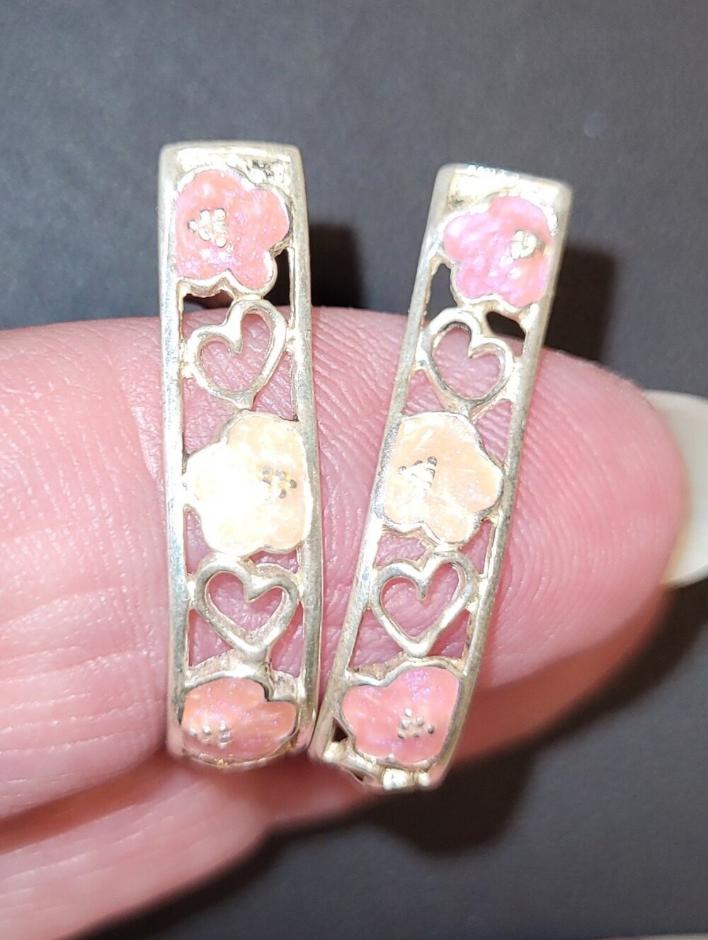 Vintage Avon .925 sterling silver cutout heart & enamel flower hoop earrings.